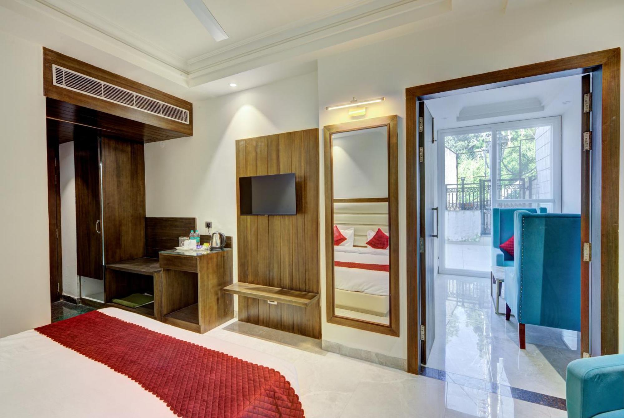 Luxe Resorts - Centrally Heated Air Conditioned Hotel In The Heart Of 卡绍利 外观 照片